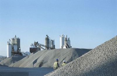 中國電信成功舉辦水泥行業(yè)5G全連接工廠啟動會暨技術(shù)方案培訓(xùn)會